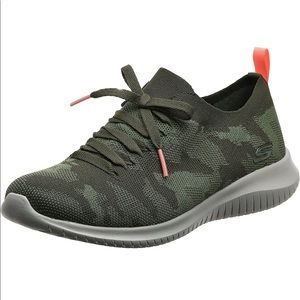 Skechers wide fit memory foam sneakers. Prelaced and stretch with you.